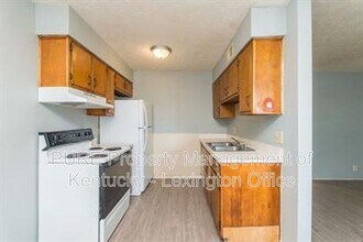 243 Landings Dr in Frankfort, KY - Building Photo - Building Photo