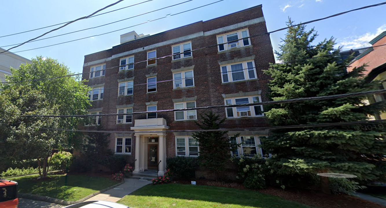 17 Centre St, Unit 1 in Cambridge, MA - Foto de edificio