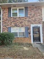 1248 Grove Park Ln in Columbia, SC - Building Photo