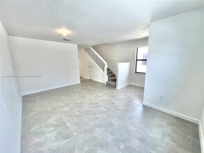 23458 SW 127th Pl in Princeton, FL - Foto de edificio - Building Photo