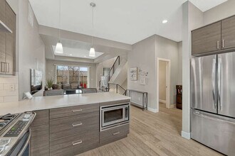 7881 W 51st Ave, Unit B in Arvada, CO - Building Photo - Building Photo