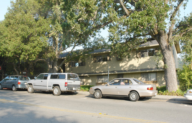 14649 Oak in Saratoga, CA - Building Photo - Building Photo