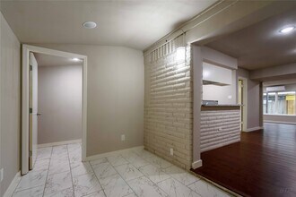 11927 Beechnut St in Houston, TX - Building Photo - Building Photo