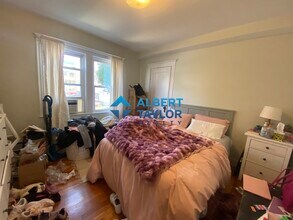 94 Heath St, Unit 1 in Somerville, MA - Foto de edificio - Building Photo