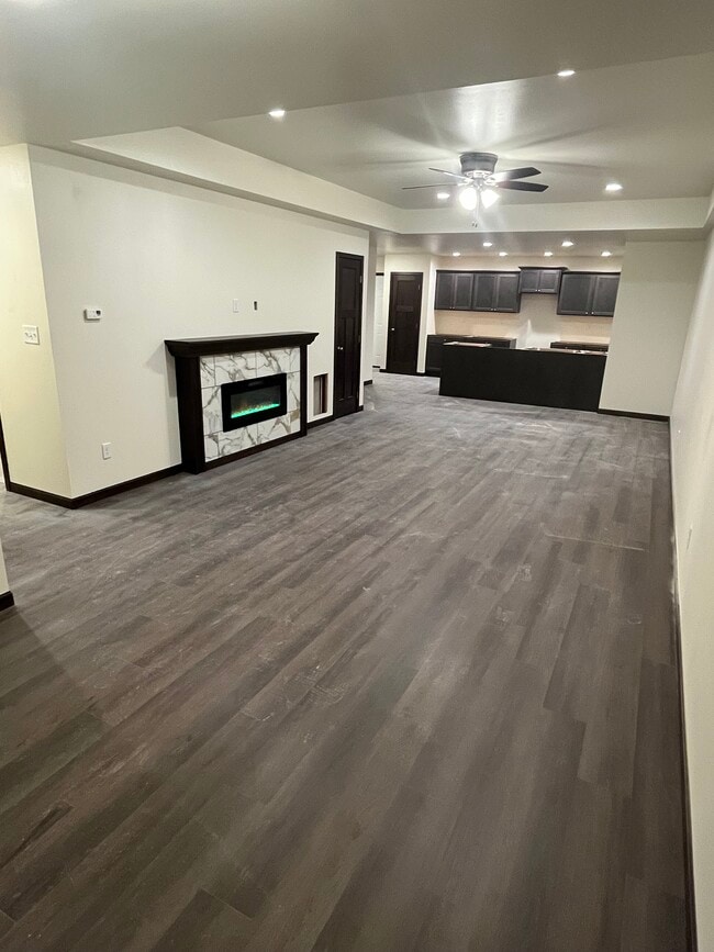 1800 Sheldon Ave in Cedar Falls, IA - Building Photo - Building Photo