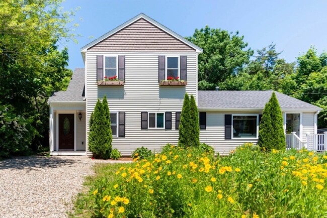 7 Cushing Dr, Unit Luxury Loft in Plymouth, MA - Building Photo - Building Photo