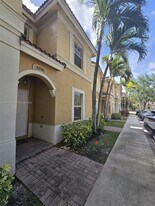 3194 SW 128th Terrace in Miramar, FL - Building Photo