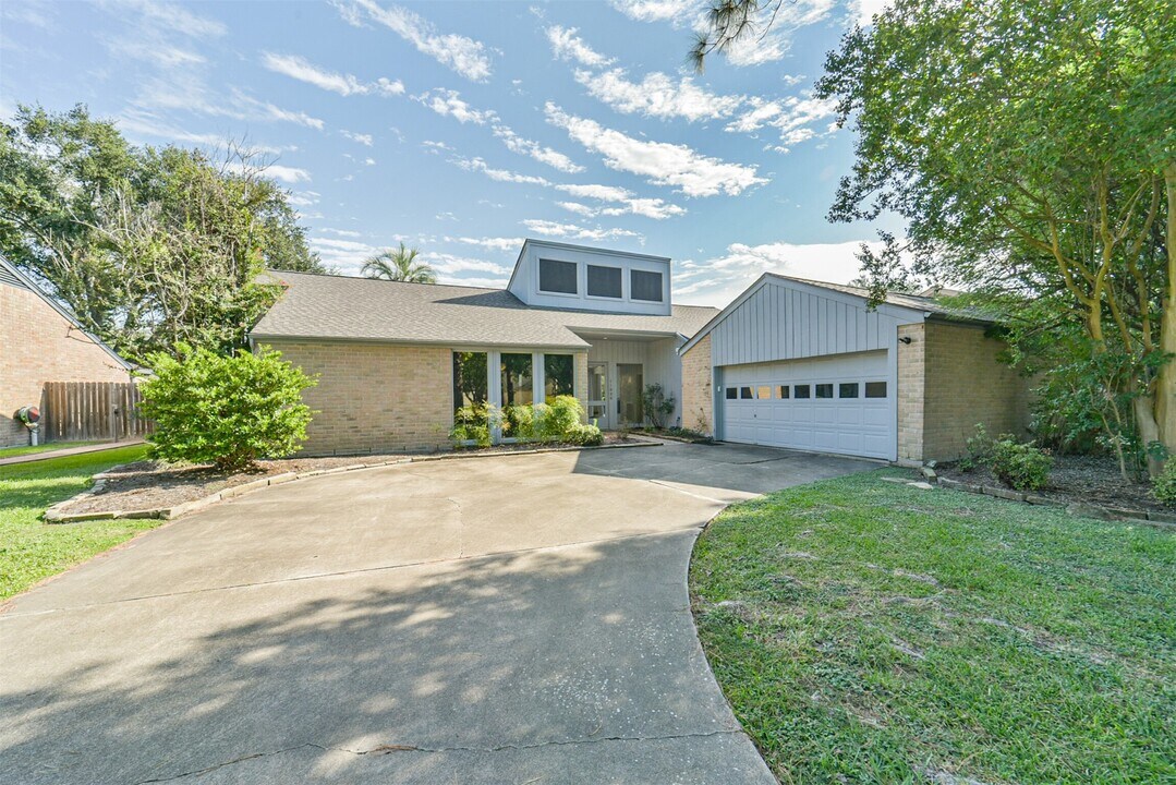 11826 Cedar Pass Dr in Houston, TX - Building Photo