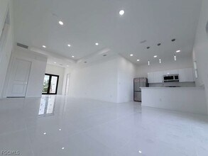 477 Rayford St in Lehigh Acres, FL - Building Photo - Building Photo