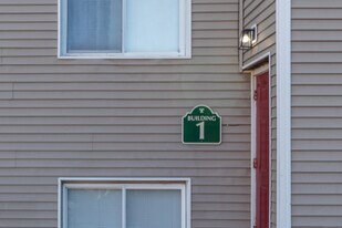 36 Woodbury Ave in Norwalk, CT - Building Photo