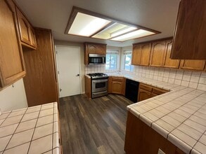 870 Firefox Dr in Santa Maria, CA - Building Photo - Building Photo