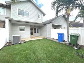 91-1050-1050 Kaileolea Dr in Ewa Beach, HI - Building Photo - Building Photo