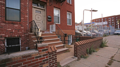 67 Rapelye St in Brooklyn, NY - Building Photo - Building Photo