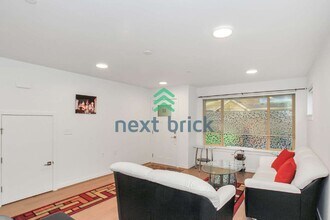 1438 158th Ct NE in Bellevue, WA - Building Photo - Building Photo