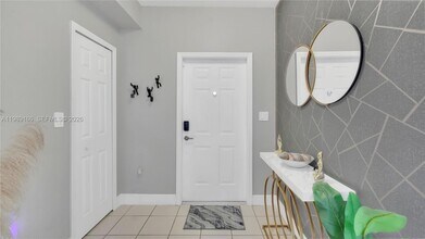 2342 SE 10th St in Homestead, FL - Building Photo - Building Photo