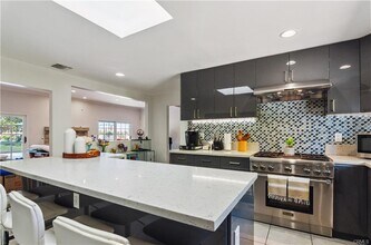 20283 Lorenzana Dr in Los Angeles, CA - Building Photo - Building Photo
