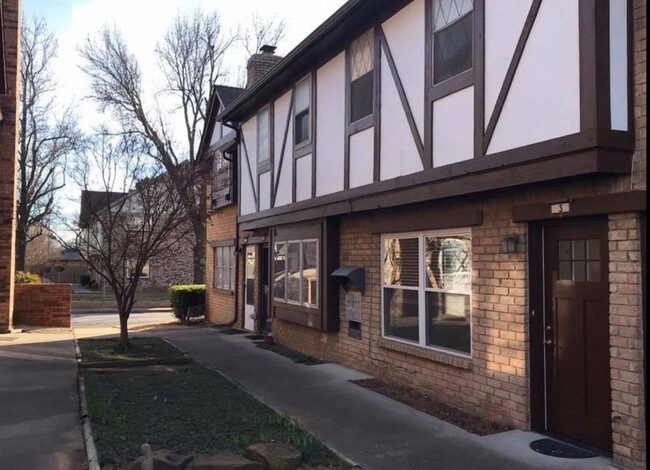 property at 3119 E 25th Pl