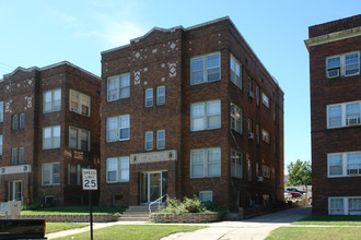 Bel-Air in Lincoln, NE - Foto de edificio - Building Photo