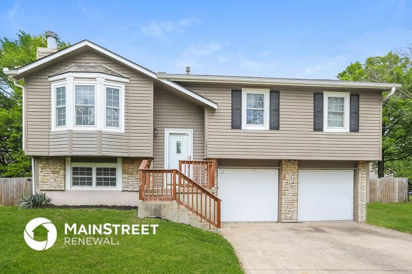 12314 S Locust Cir in Olathe, KS - Building Photo