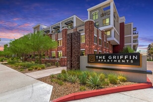 The Griffin in Scottsdale, AZ - Building Photo
