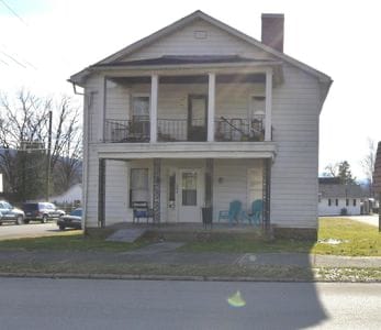 264 2 Broadway St in Irvine, KY - Building Photo - Building Photo