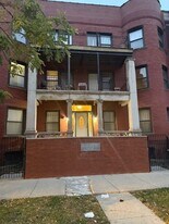 4615 S Michigan Ave in Chicago, IL - Building Photo