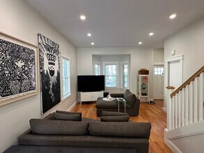 47 Wallace St in Somerville, MA - Foto de edificio - Building Photo