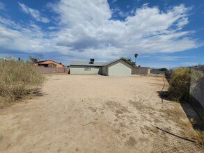 405 Princess Ave in North Las Vegas, NV - Building Photo - Building Photo