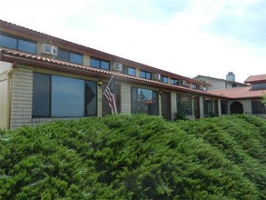 Lago Vista in Moses Lake, WA - Foto de edificio - Building Photo