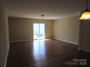 17636 Caldwell Track Dr in Cornelius, NC - Building Photo - Building Photo