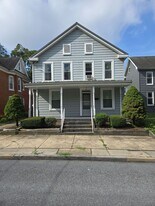 552 E King St in Chambersburg, PA - Building Photo