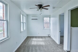 21 Center St, Unit Upper in Angola, NY - Building Photo - Building Photo