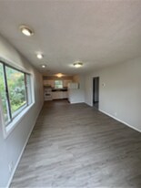 106 133rd St in Marmet, WV - Building Photo