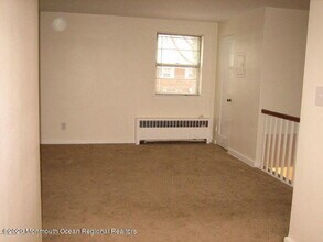 169 Manor Dr in Red Bank, NJ - Building Photo - Building Photo
