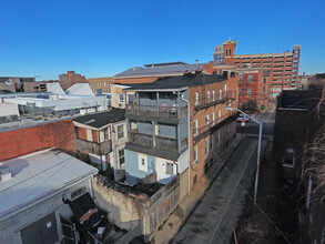 869 Hollins St in Baltimore, MD - Building Photo - Building Photo