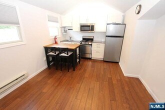 191 County Rd in Tenafly, NJ - Building Photo - Building Photo