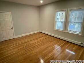 1922 Columbus Ave in Boston, MA - Foto de edificio - Building Photo