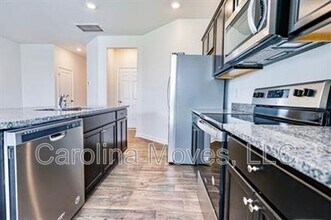 430 Sea Grit Ct in Greer, SC - Building Photo - Building Photo