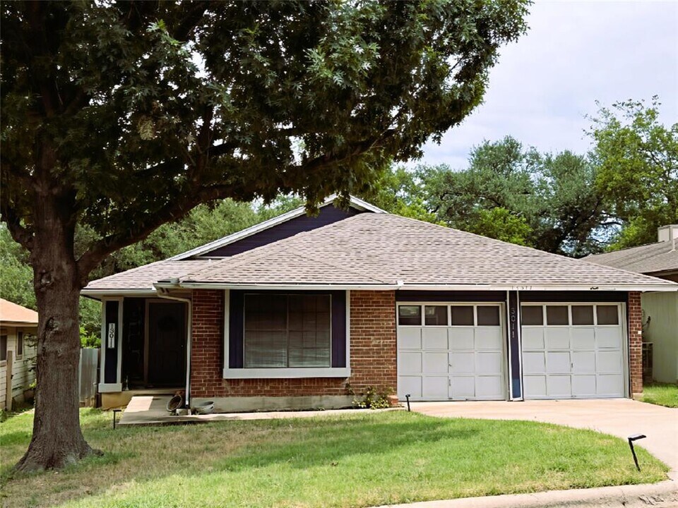 13011 Garfield Ln in Austin, TX - Building Photo