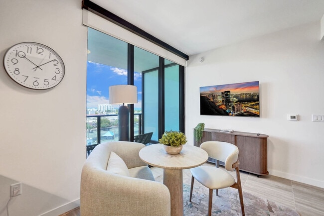 580 72nd St, Unit SI ID1532684P