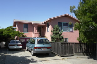 2423 Delmer St Apartments