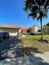 11263 SW 55th Ct in Cooper City, FL - Foto de edificio - Building Photo