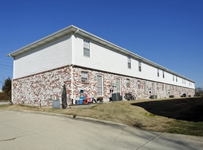 Riverside Townhomes in Ozark, MO - Foto de edificio - Building Photo