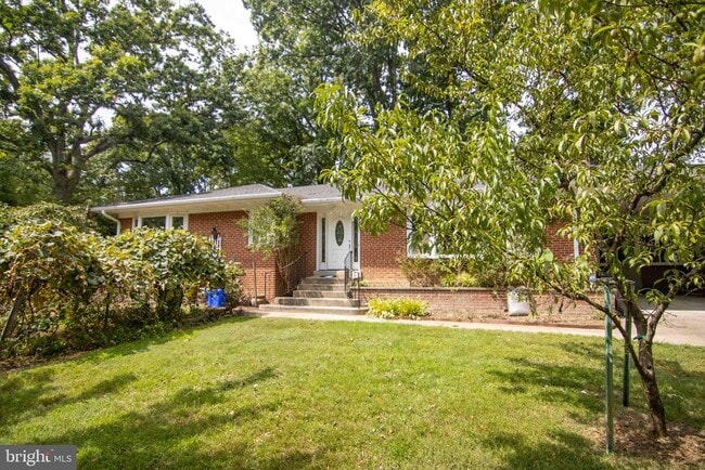 2205 Parker Ave in Silver Spring, MD - Building Photo - Building Photo