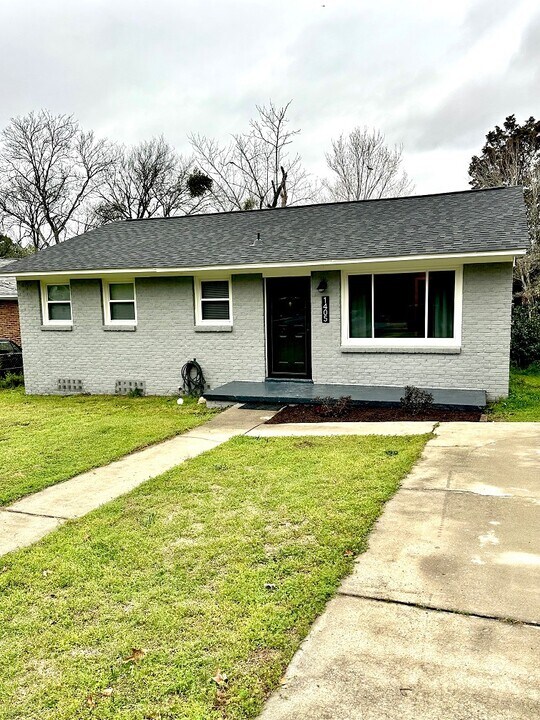 1405 Dahlia Rd in Columbia, SC - Building Photo