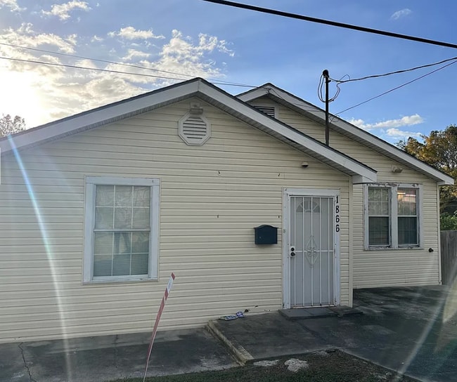 property at 1866 Minnesota St
