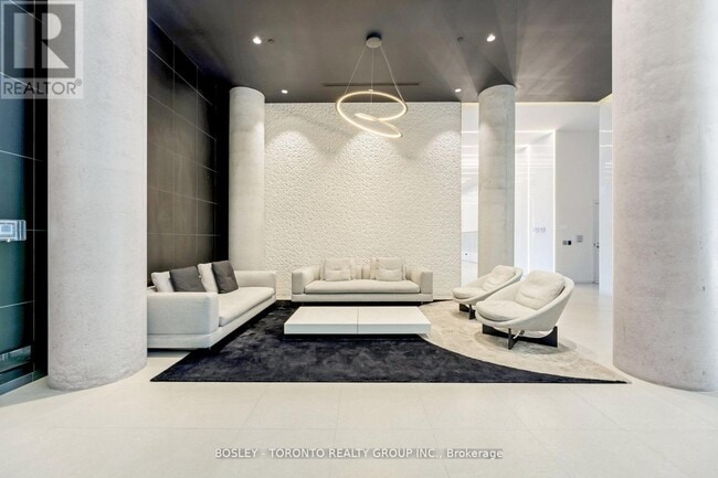 158 Front St E in Toronto, ON - Building Photo - Building Photo