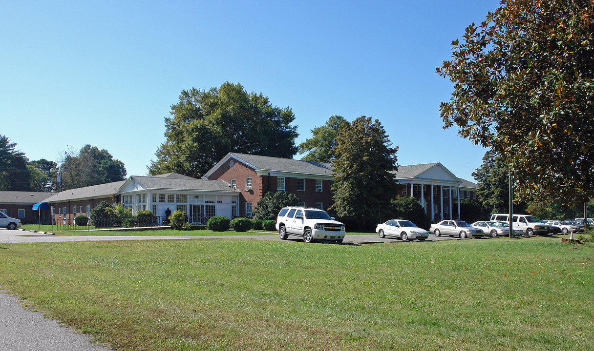 2900 Reynolds Park Rd in Winston-Salem, NC - Building Photo