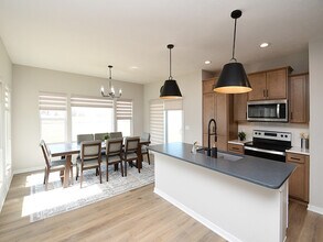 9606 S 184th Ter in Omaha, NE - Foto de edificio - Building Photo