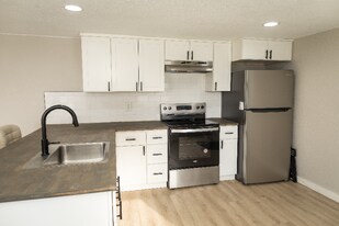 1363 Frankstown Rd in Johnstown, PA - Building Photo